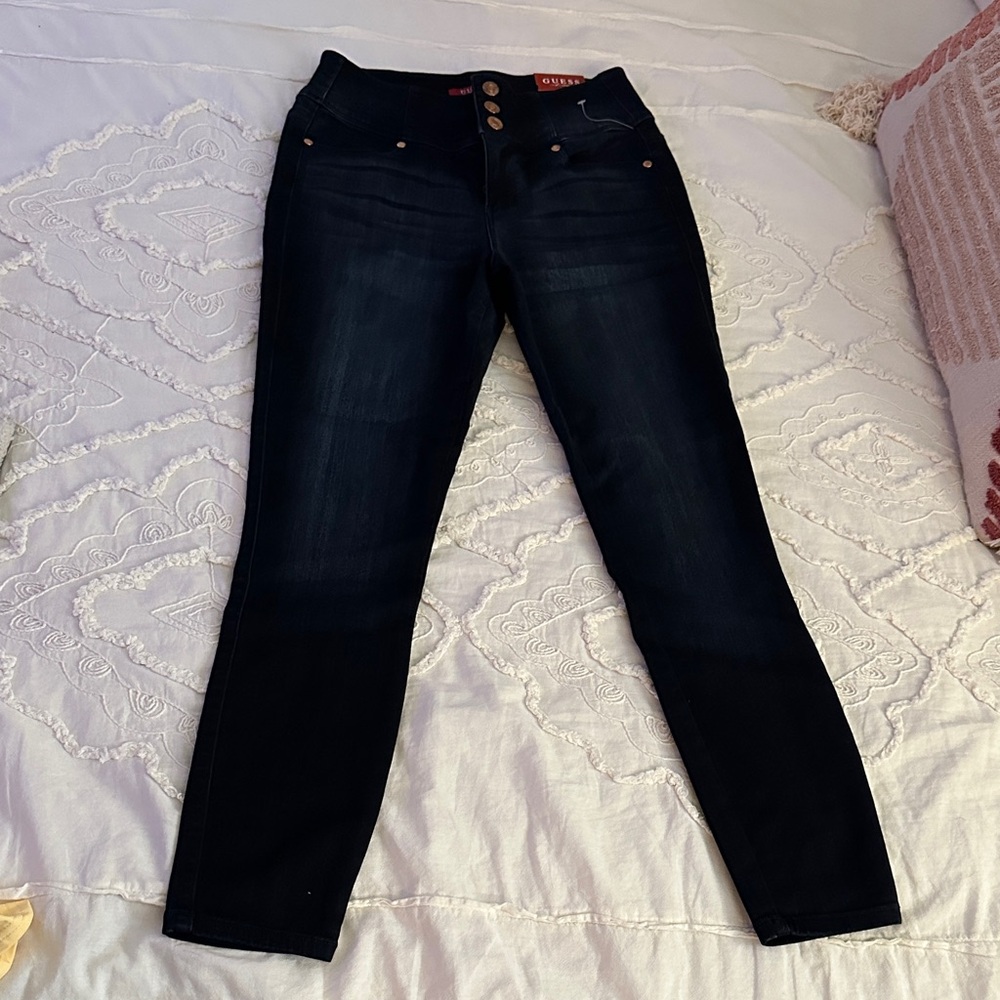 Guess Women’s Black Skinny Jeans